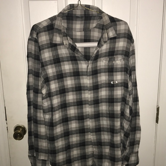 Oakley button down flannel long sleeve shirt - Picture 1 of 3